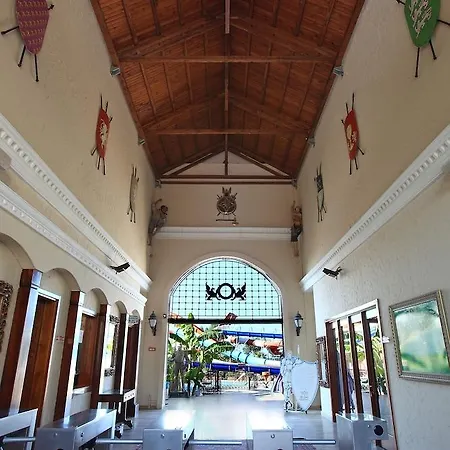 Club Cactus Paradise