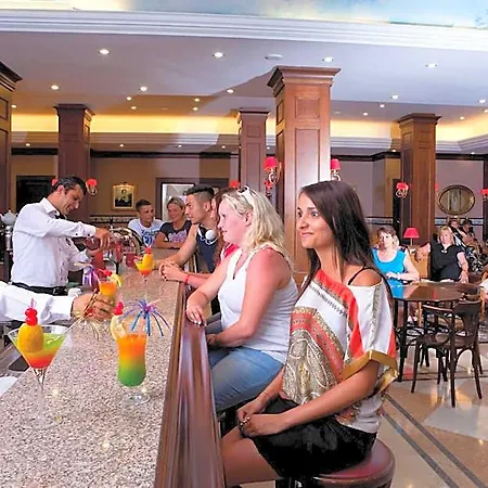 Club Cactus Paradise Hotell 4*