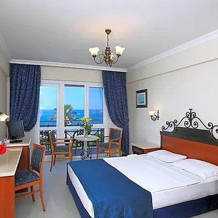 Club Cactus Paradise Hotell 4*