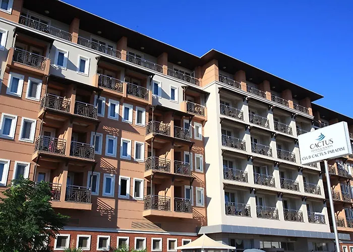 Club Cactus Paradise Szálloda 4*