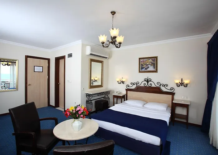 Club Cactus Paradise