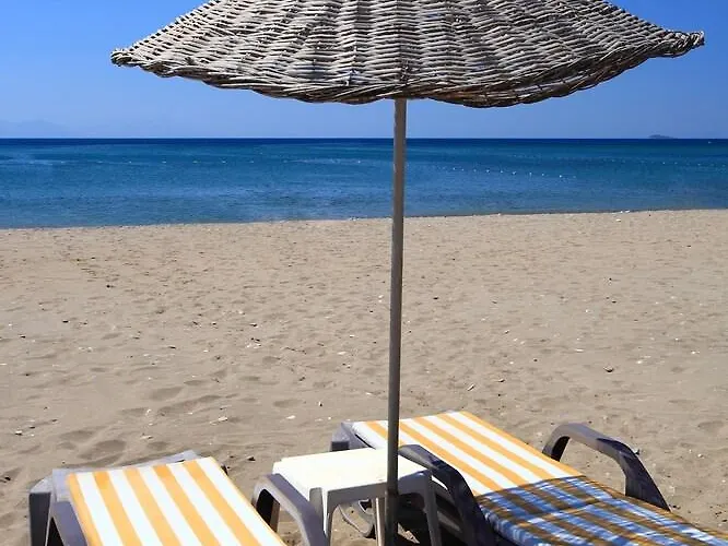 Club Cactus Paradise Гумульдур